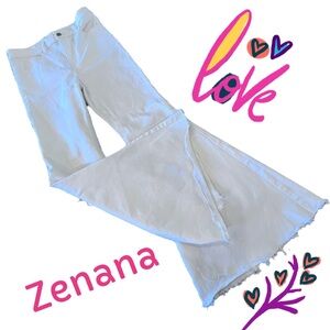 Zenana White Wide-Leg Flare Stretch Jeans Sz Medium